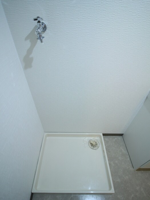 物件内観写真17　(洗濯機置場)