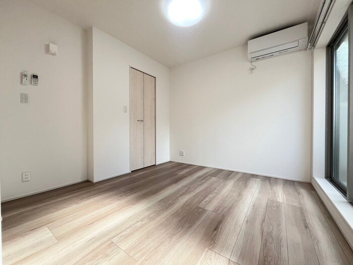 物件内観写真18　(居室)