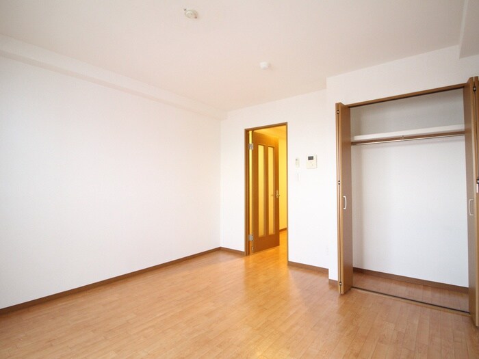 物件内観写真18　(居室)