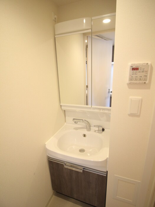 物件内観写真9　(洗面)