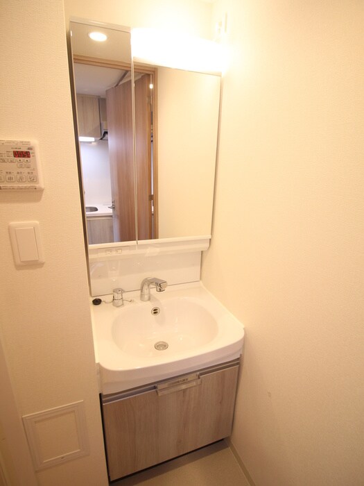 物件内観写真10　(洗面)