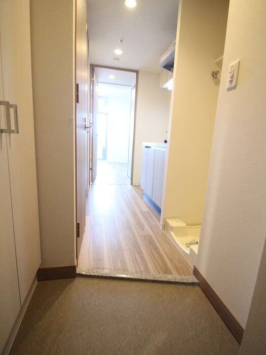 物件内観写真17　(廊下)