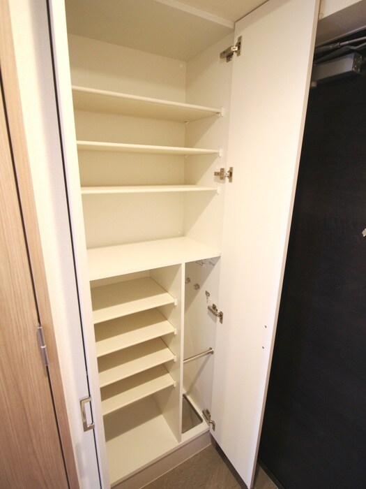 物件内観写真17　(靴箱)