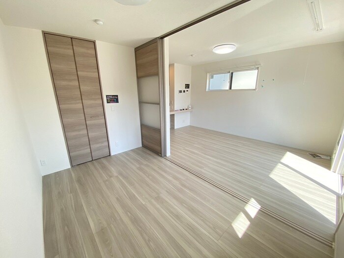 物件内観写真8　(居室)