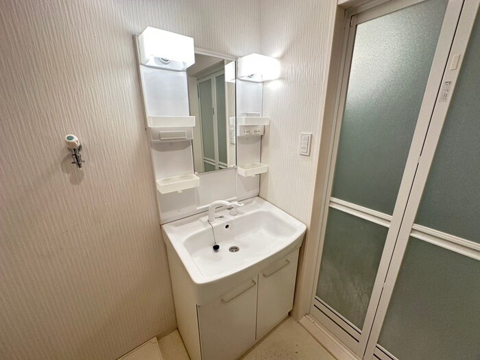 物件内観写真9　(洗面)