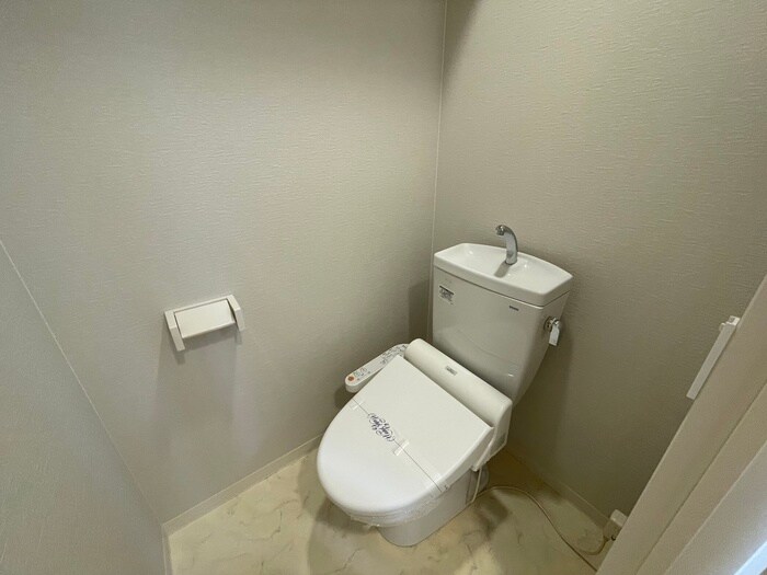 物件内観写真11　(トイレ)