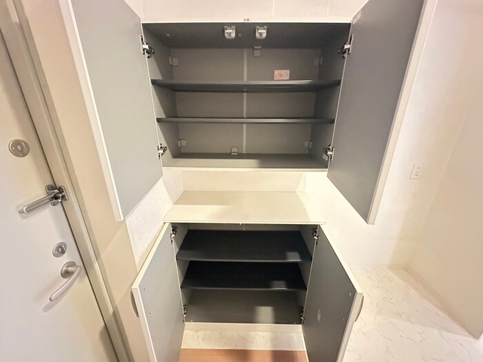 物件内観写真14　(靴箱)