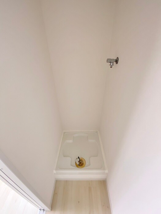 物件内観写真14　(洗濯機置場)