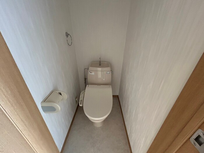 物件内観写真10　(トイレ)