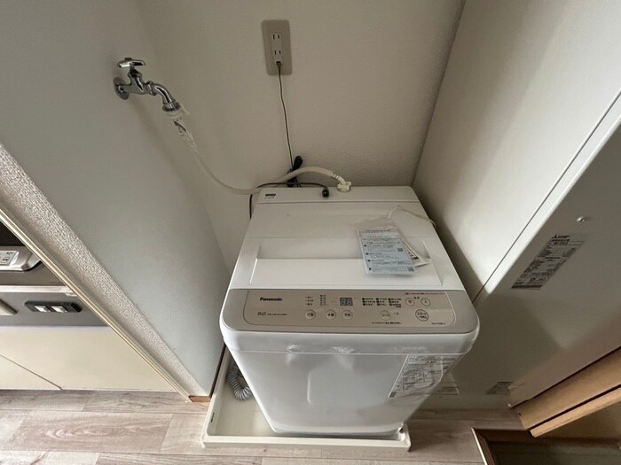 物件内観写真17　(洗濯機置場)