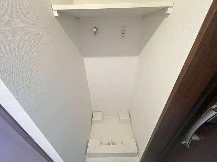 物件内観写真19　(洗濯機置場)