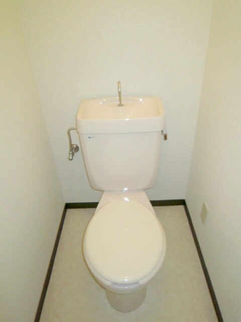 物件内観写真11　(トイレ)