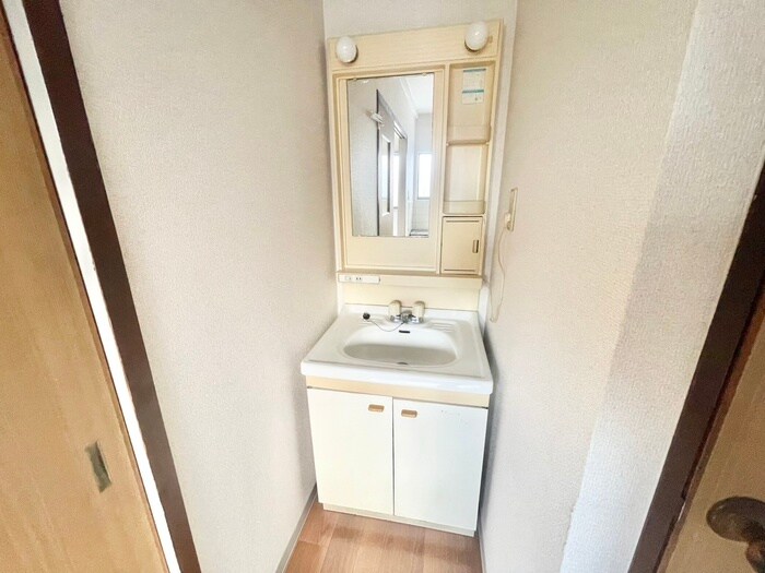 物件内観写真13　(洗面)