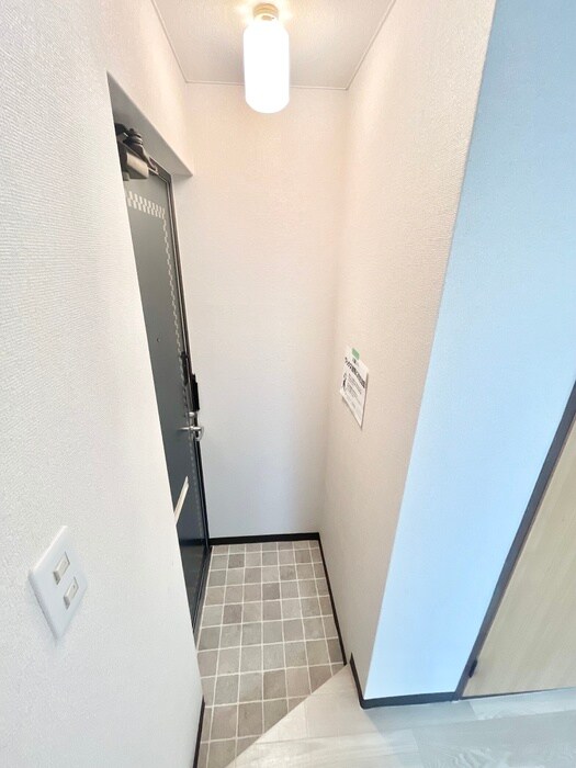 物件内観写真15　(玄関)