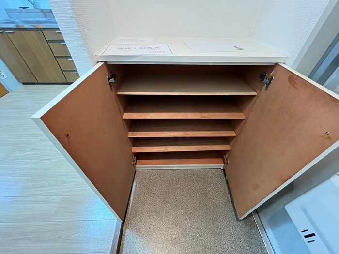 物件内観写真18　(靴箱)