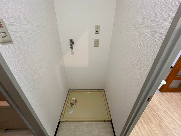 物件内観写真19　(洗濯機置場)