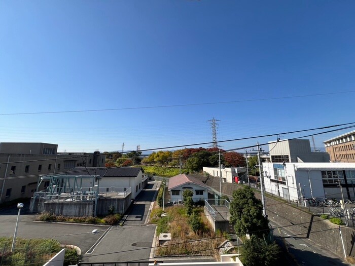 物件内観写真20　(室内からの展望)