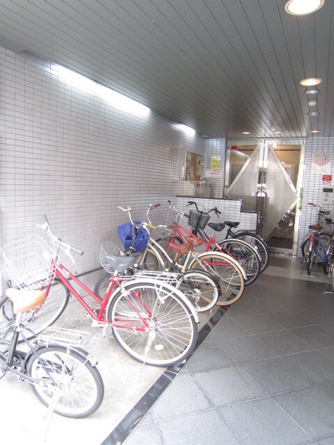 物件外観写真6　(駐輪場)
