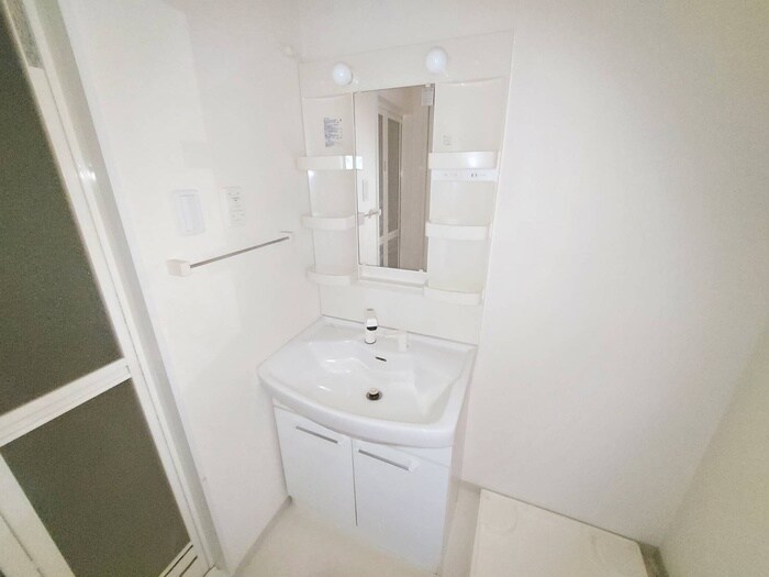 物件内観写真12　(洗面)