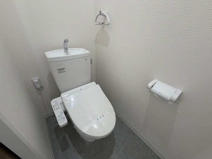 物件内観写真12　(トイレ)