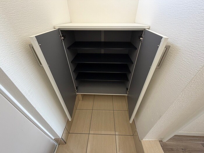 物件内観写真15　(靴箱)