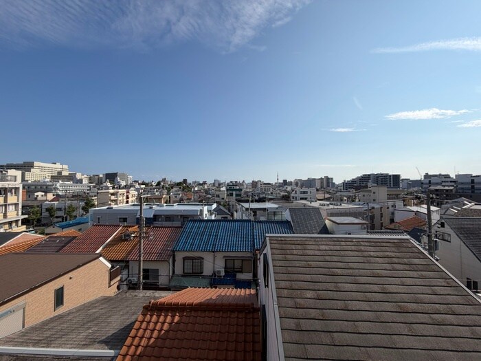 物件内観写真16　(室内からの展望)