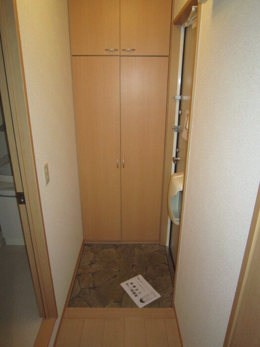 物件内観写真15　(玄関)