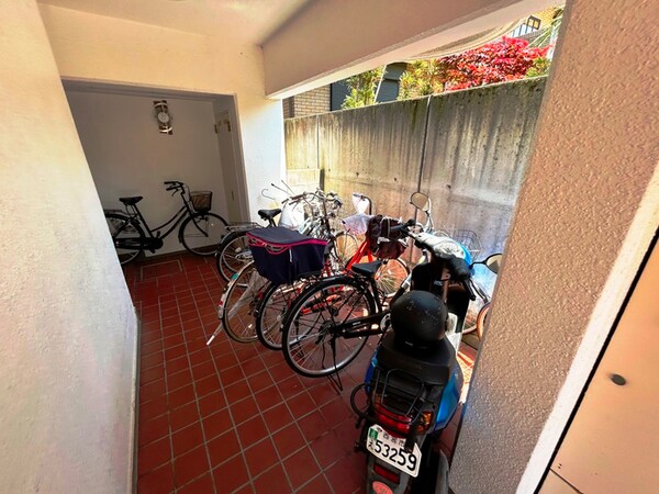 駐輪場