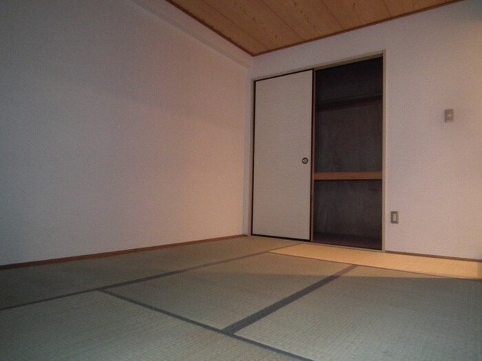 物件内観写真13　(居室)