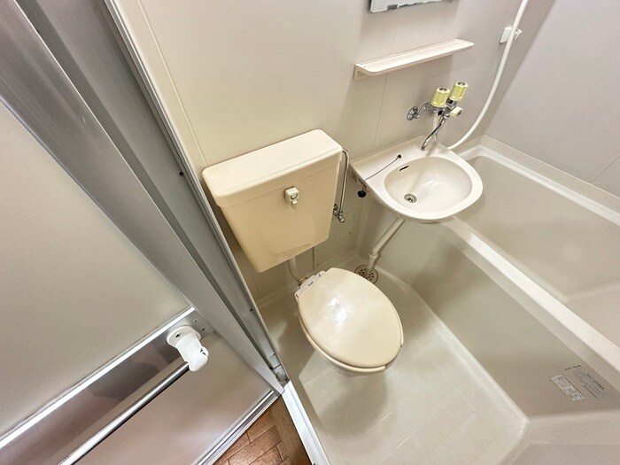 物件内観写真11　(トイレ)