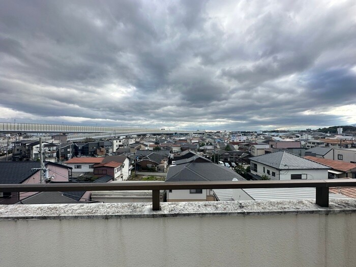 物件内観写真17　(室内からの展望)