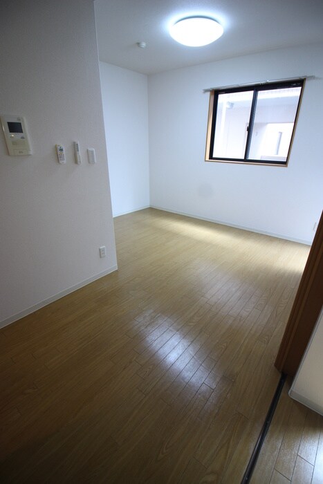 物件内観写真15　(居室)