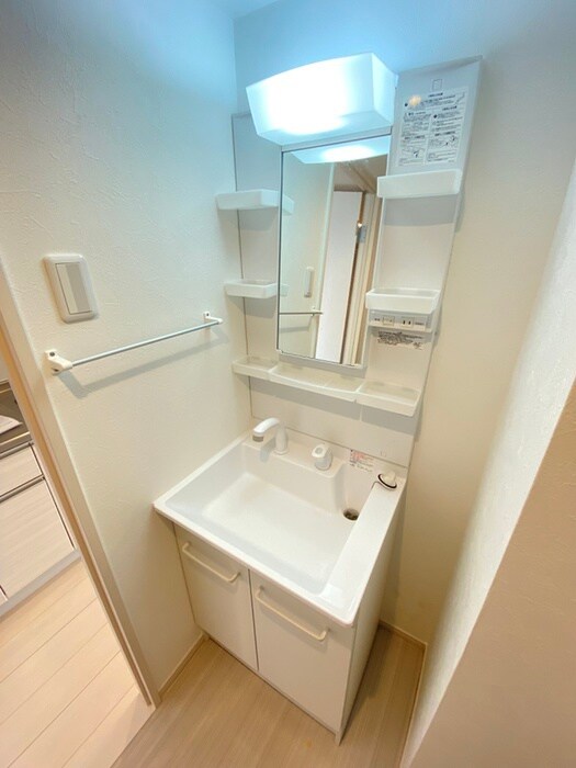 物件内観写真8　(洗面)