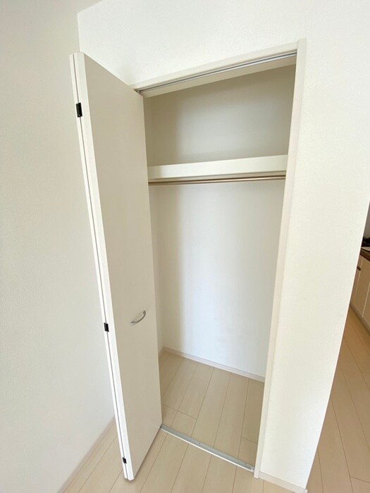 物件内観写真15　(収納)