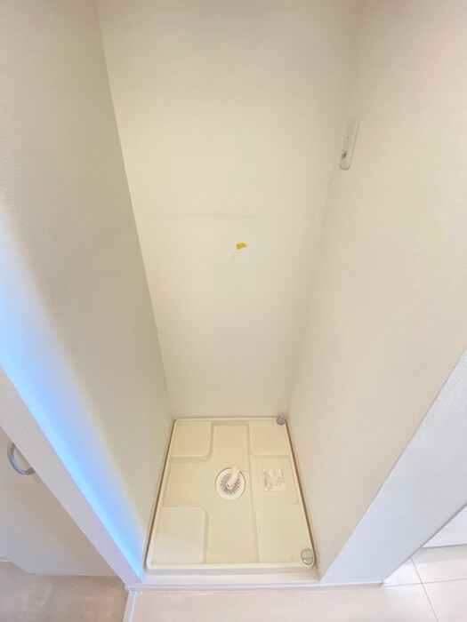 物件内観写真18　(洗濯機置場)