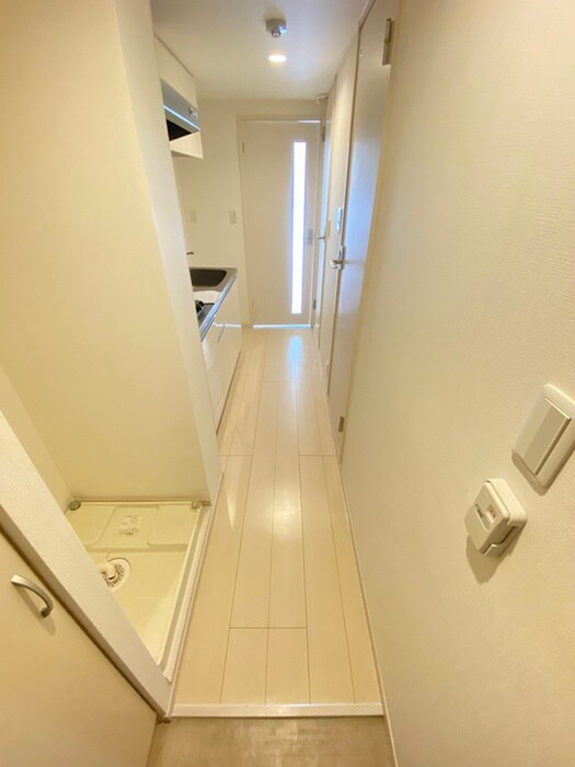 物件内観写真20　(廊下)