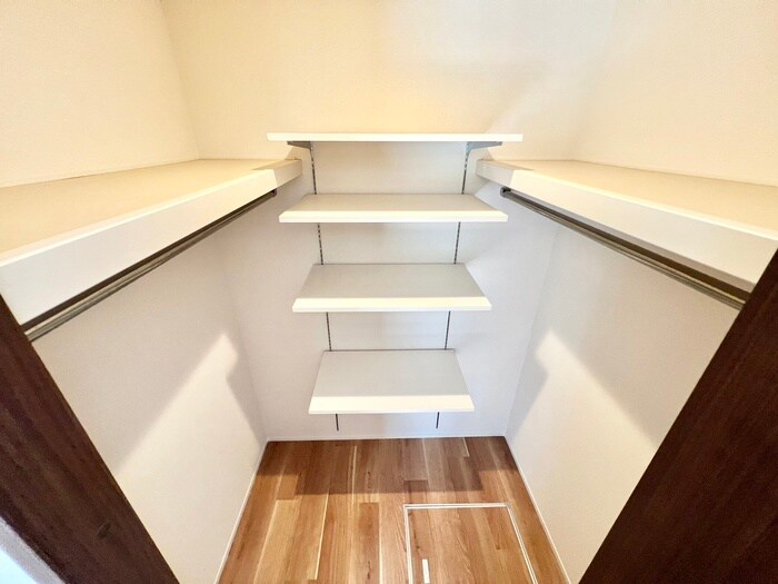 物件内観写真9　(収納)