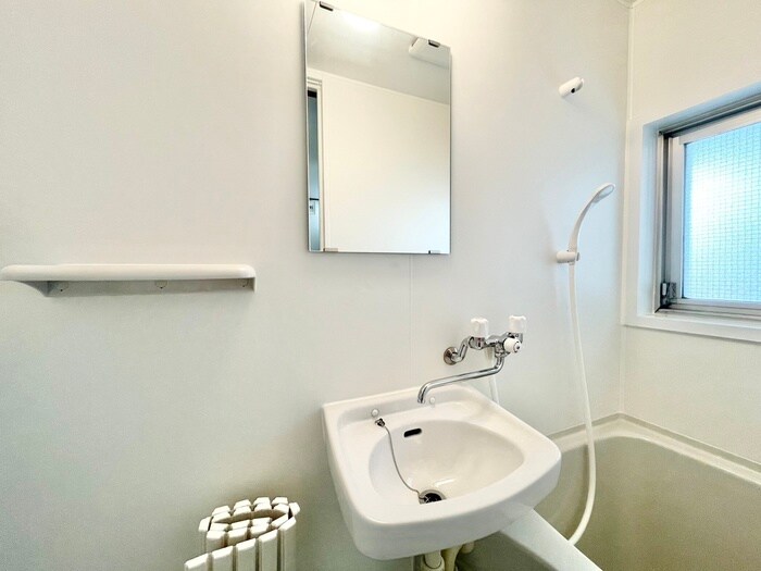 物件内観写真12　(洗面)