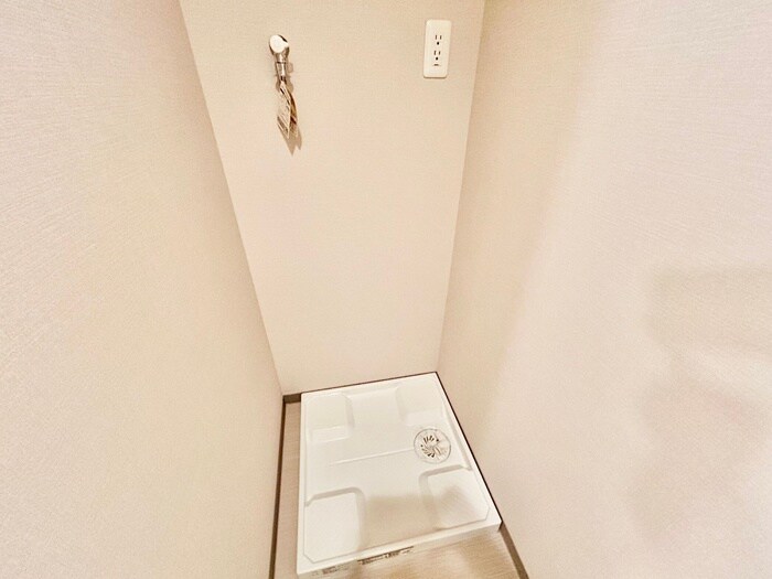 物件内観写真12　(洗濯機置場)