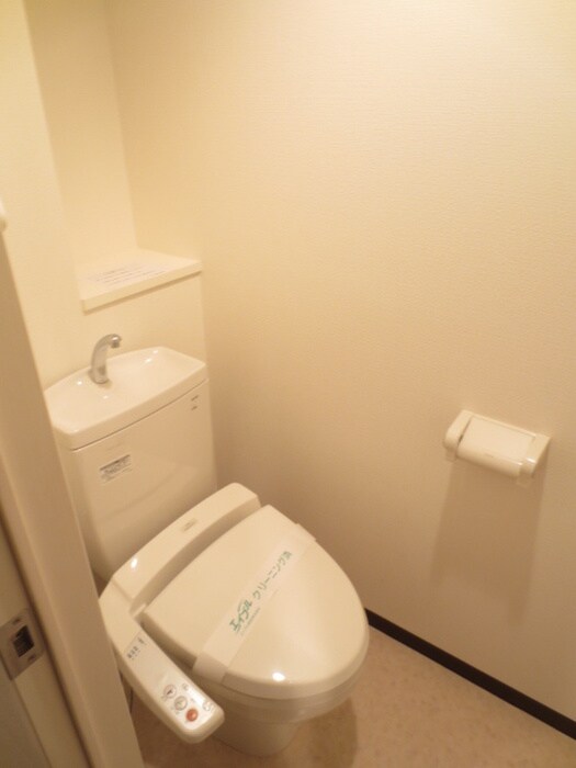 物件内観写真6　(トイレ)