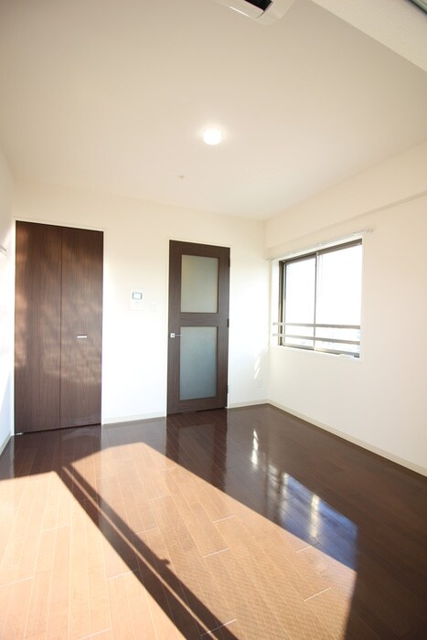 物件内観写真21　(居室)