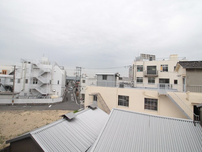 物件内観写真22　(室内からの展望)