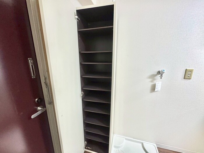 物件内観写真18　(靴箱)