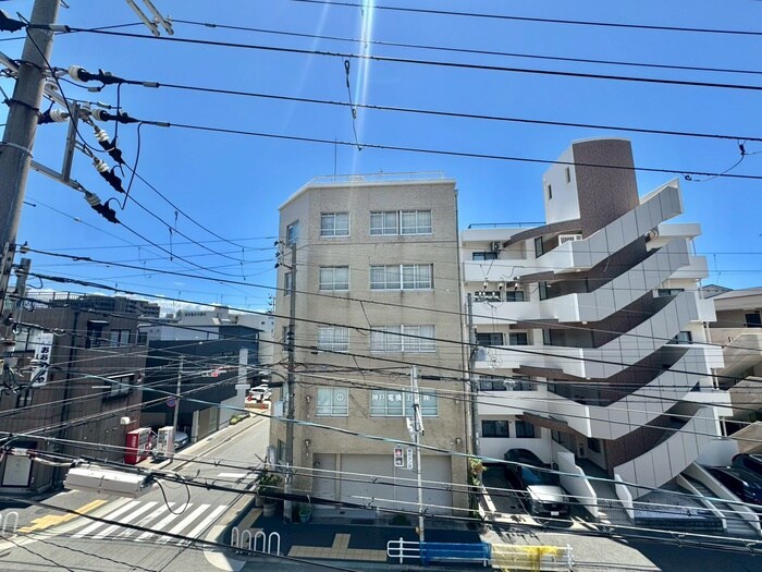 物件内観写真22　(室内からの展望)