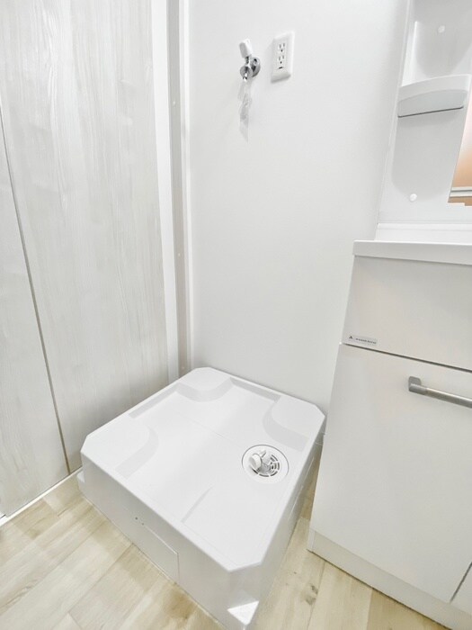 物件内観写真14　(洗濯機置場)