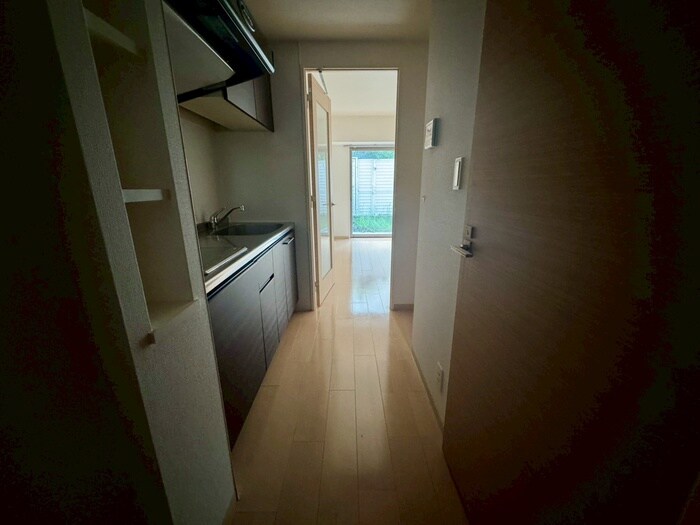 物件内観写真18　(廊下)