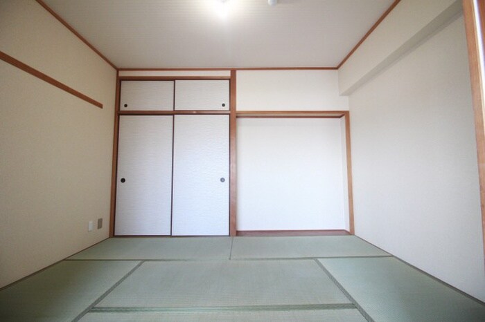 物件内観写真9　(居室)