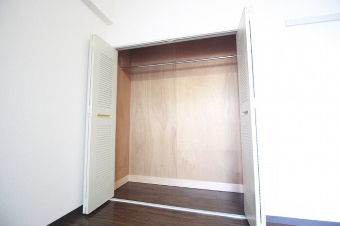 物件内観写真11　(収納)