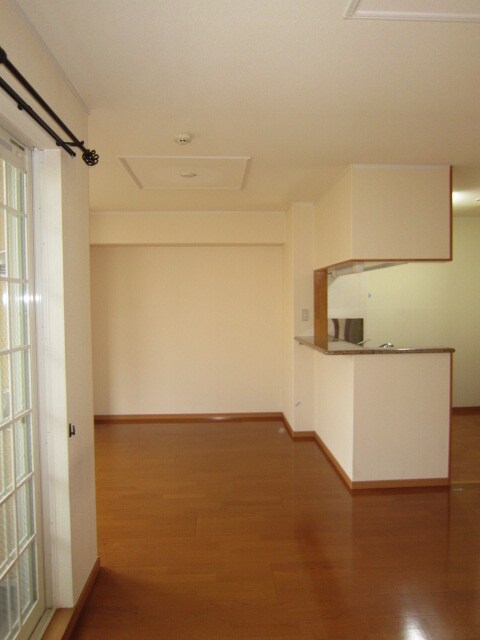 物件内観写真4　(居室)