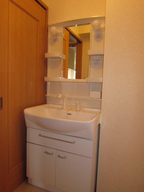 物件内観写真12　(洗面)